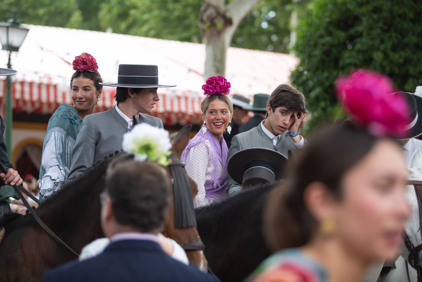 Ambiente en el real durante el miércoles de la Feria de Sevilla 2022. VANESSA GÓMEZ