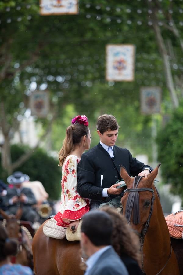 Ambiente en el real durante el miércoles de la Feria de Sevilla 2022. VANESSA GÓMEZ