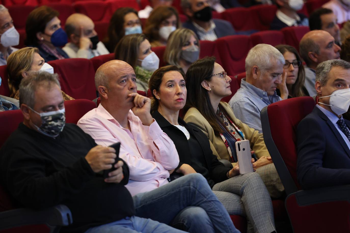 Los equipos de los candidatos a rector de la Universidad de Córdoba, en imágenes