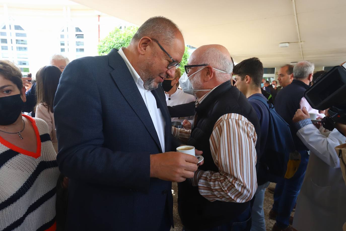 Los equipos de los candidatos a rector de la Universidad de Córdoba, en imágenes