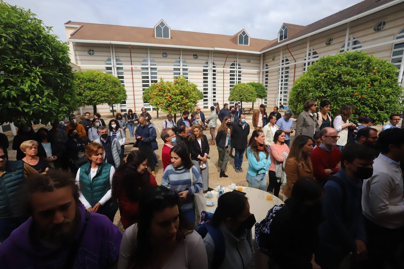 Los equipos de los candidatos a rector de la Universidad de Córdoba, en imágenes