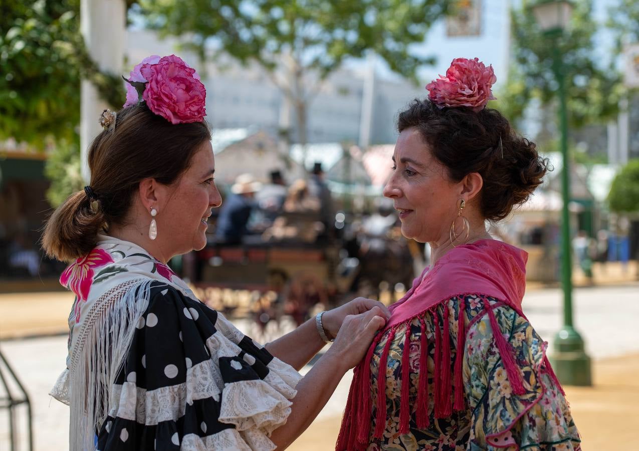 Ambiente durante el viernes de la Feria de Sevilla 2022. CRISTINA GÓMEZ