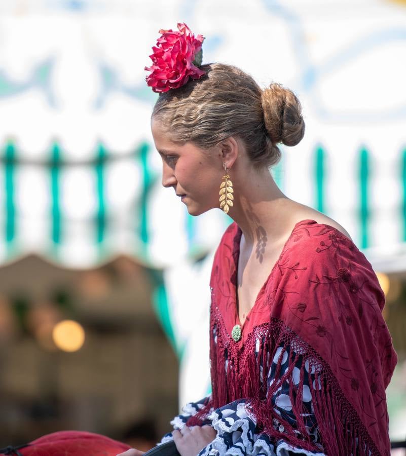 Ambiente durante el viernes de la Feria de Sevilla 2022. CRISTINA GÓMEZ