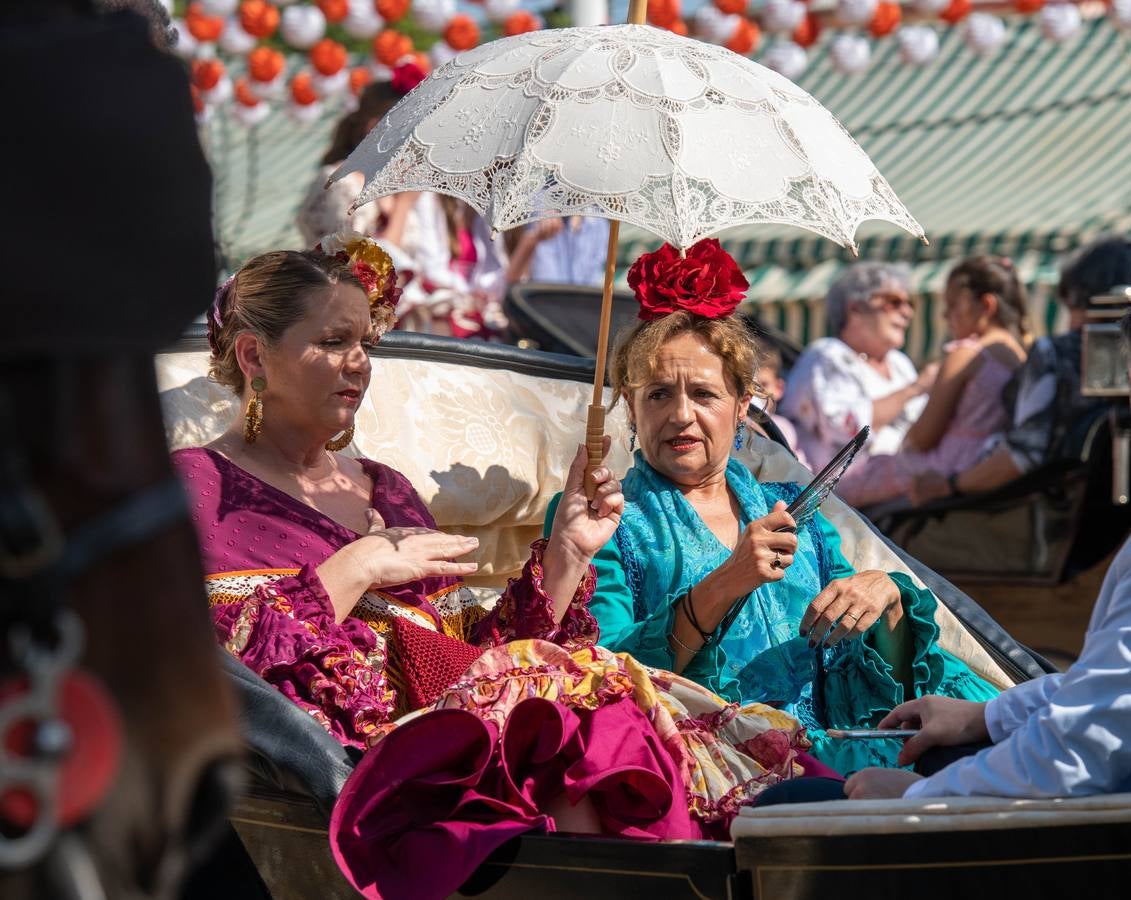 Ambiente durante el viernes de la Feria de Sevilla 2022. CRISTINA GÓMEZ