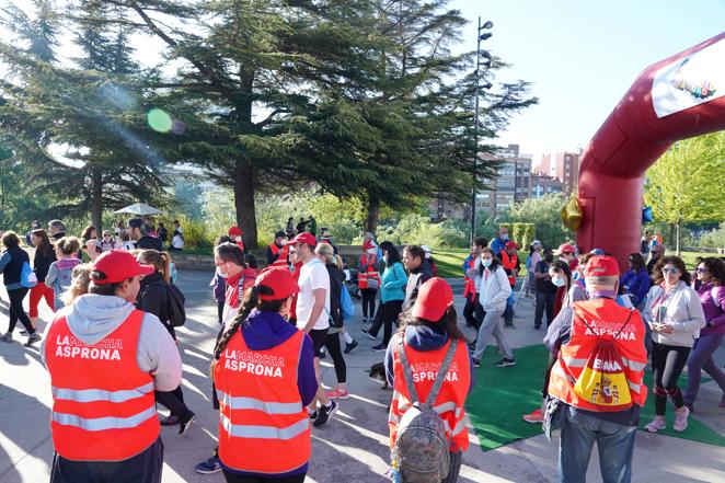 Los participantes podían elegir entre una micromarcha de seis kilómetros con final en la desembocadura del río Pisuerga o la marcha completa de 22 kilómetros hasta el Valle de los Seis Sentidos, en Renedo de Esgueva