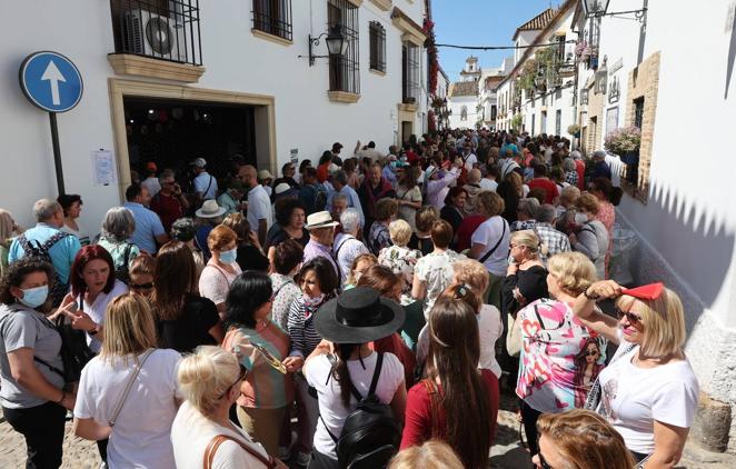 Patios de Córdoba 2022 | Las largas colas y el ambiente del fin de semana, en imágenes