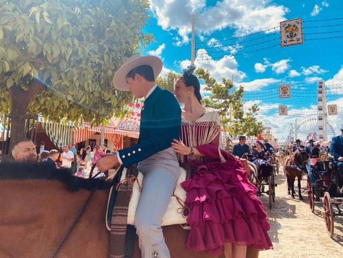 Foto de los lectores de ABC de la Feria de Sevilla 2022. ABC