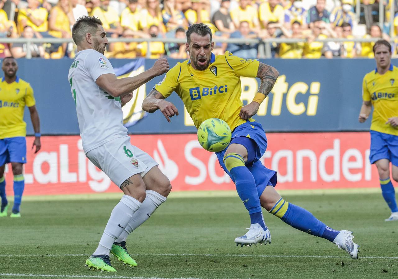 Partido Cádiz-Elche (3-0)