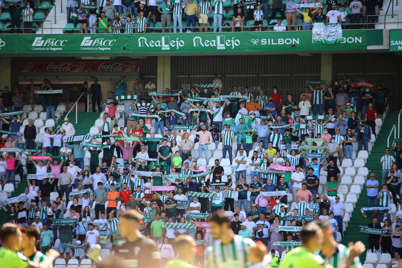 El ambiente y las mejores jugadas Córdoba CF - AD Ceuta en El Arcángel, en imágenes