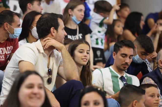 El excelente ambiente en las gradas del Córdoba Patrimonio - Barça