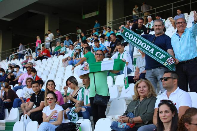 El ambiente y las mejores jugadas Córdoba CF - AD Ceuta en El Arcángel, en imágenes