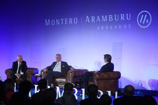 La ponencia de Jorge Dezcállar en Córdoba, en imágenes