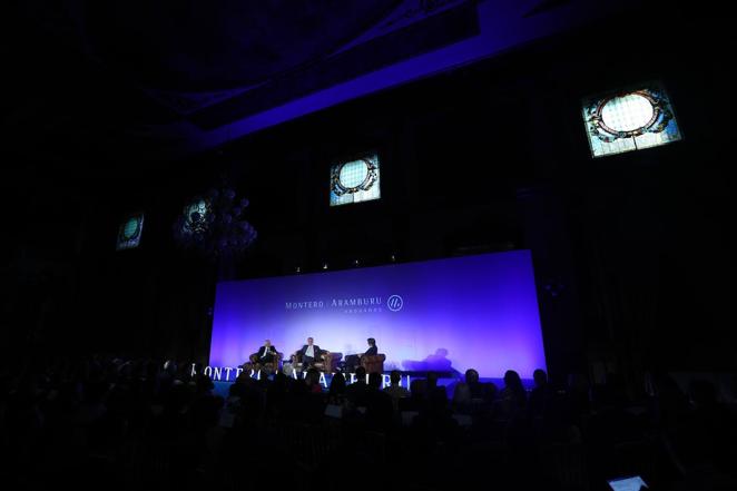 La ponencia de Jorge Dezcállar en Córdoba, en imágenes