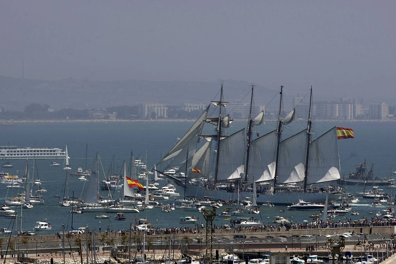 Imágenes para el recuerdo de las Regatas de los Grandes Veleros en Cádiz