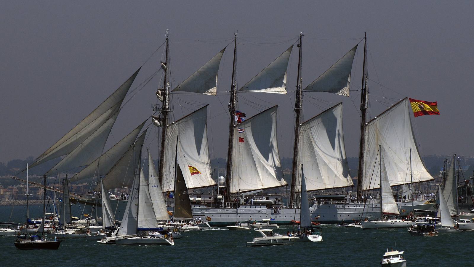 Imágenes para el recuerdo de las Regatas de los Grandes Veleros en Cádiz