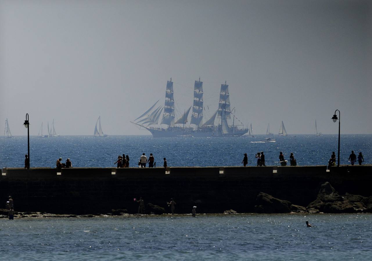 Imágenes para el recuerdo de las Regatas de los Grandes Veleros en Cádiz