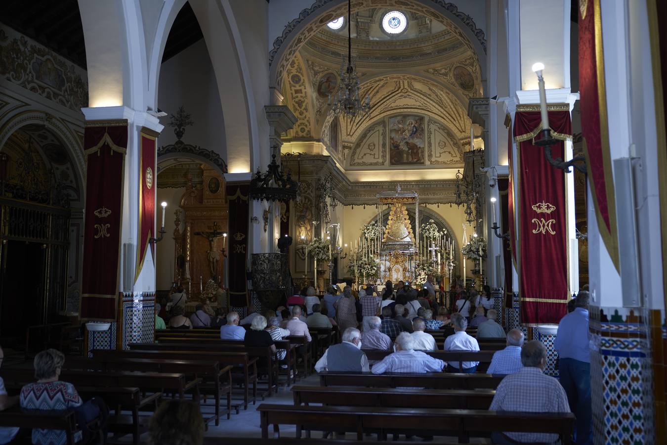 La Virgen del Rocío ya está lista para la procesión