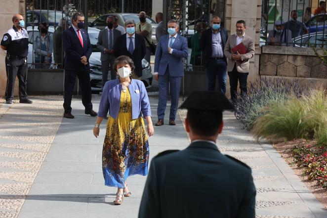 La conmemoración del 178º aniversario de la fundación de la Guardia Civil en Córdoba, en imágenes