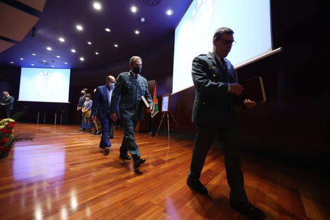 La conmemoración del 178º aniversario de la fundación de la Guardia Civil en Córdoba, en imágenes