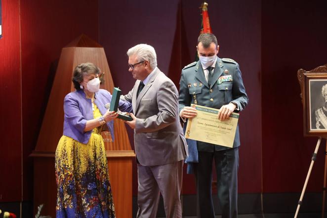 La conmemoración del 178º aniversario de la fundación de la Guardia Civil en Córdoba, en imágenes