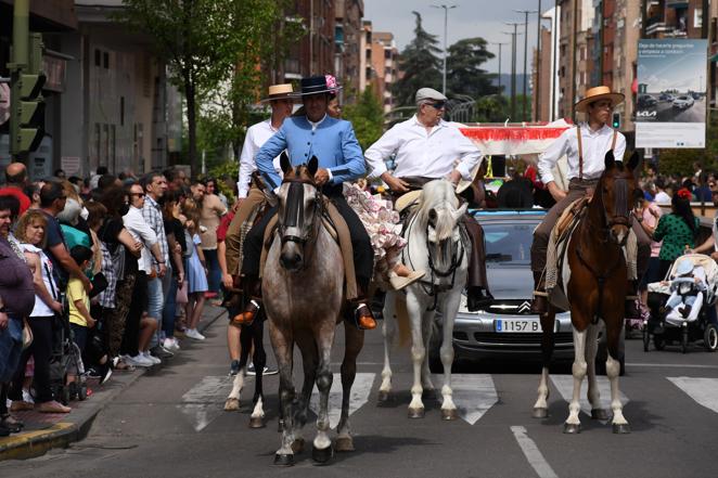 El desfile de San Isidro de Talavera, en imágenes