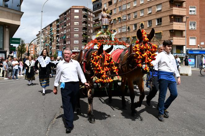 El desfile de San Isidro de Talavera, en imágenes