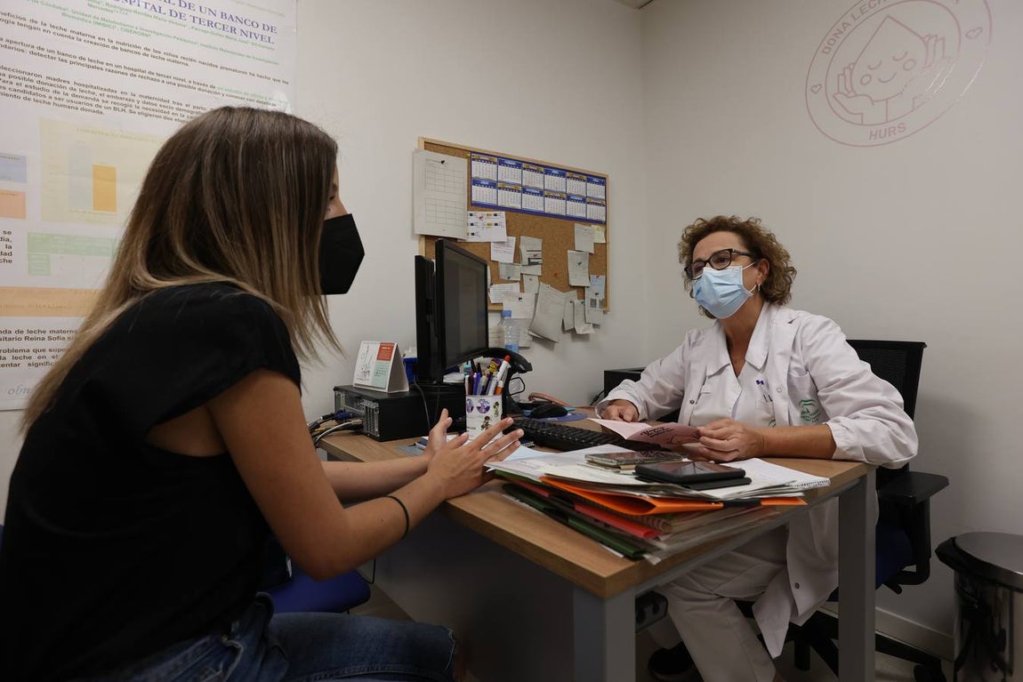 El Banco de Leche del Hospital Reina Sofía, en imágenes