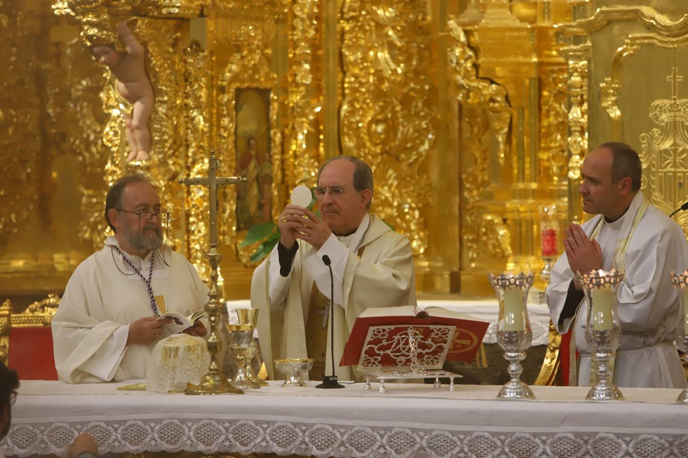 En imágenes, la misa de la Merced concelabrada por monseñor Asenjo y el obispo de Bangassou