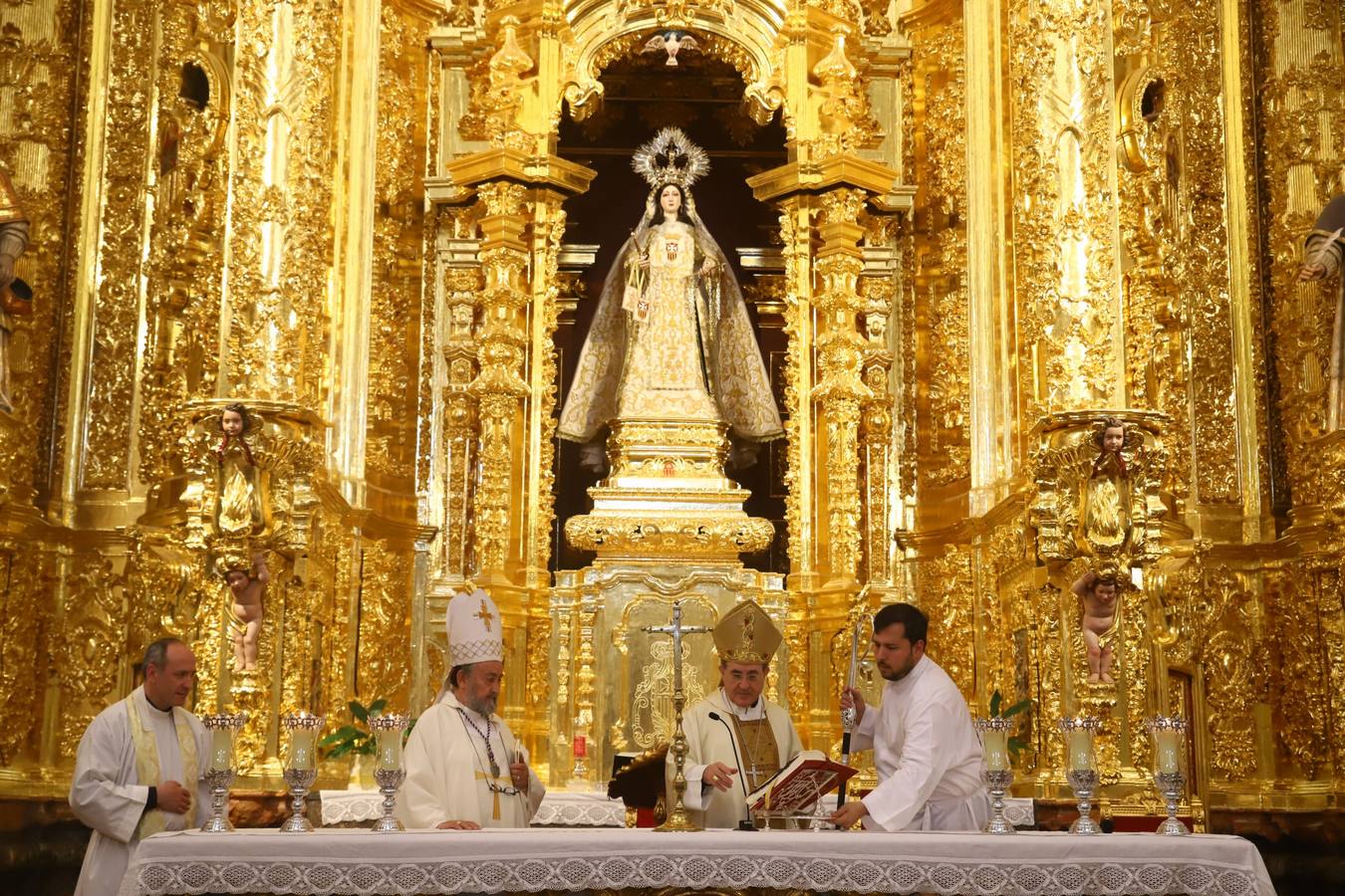 En imágenes, la misa de la Merced concelabrada por monseñor Asenjo y el obispo de Bangassou