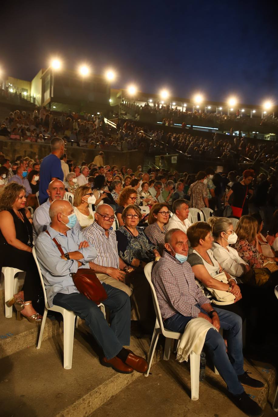 El vibrante concierto de Miguel Poveda en Córdoba, en imágenes