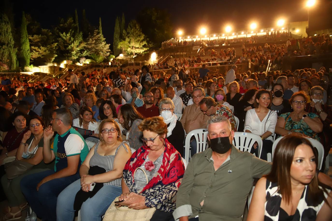El vibrante concierto de Miguel Poveda en Córdoba, en imágenes