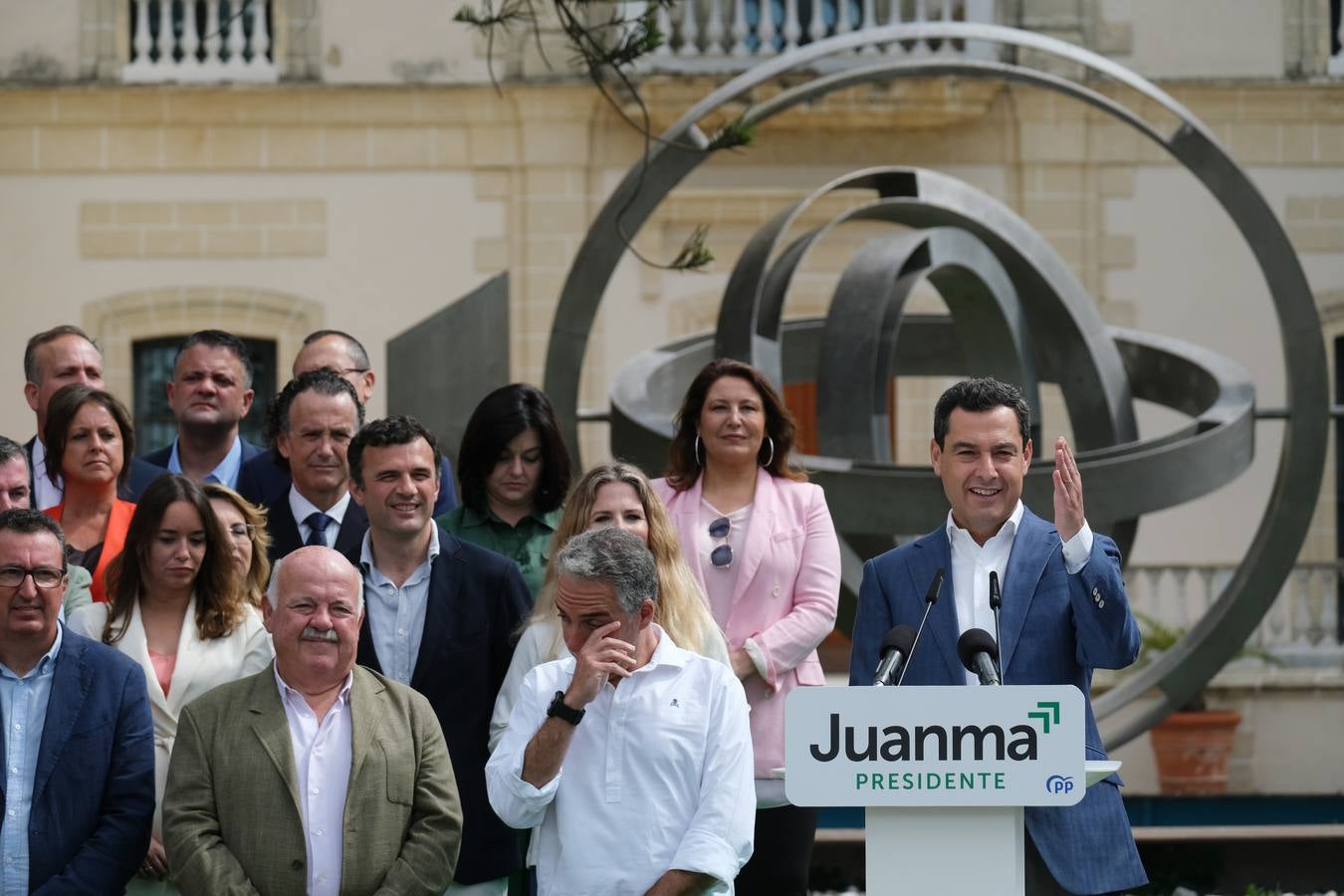 Fotos: Juanma presenta a sus 109 candidatos al Parlamento en Jerez