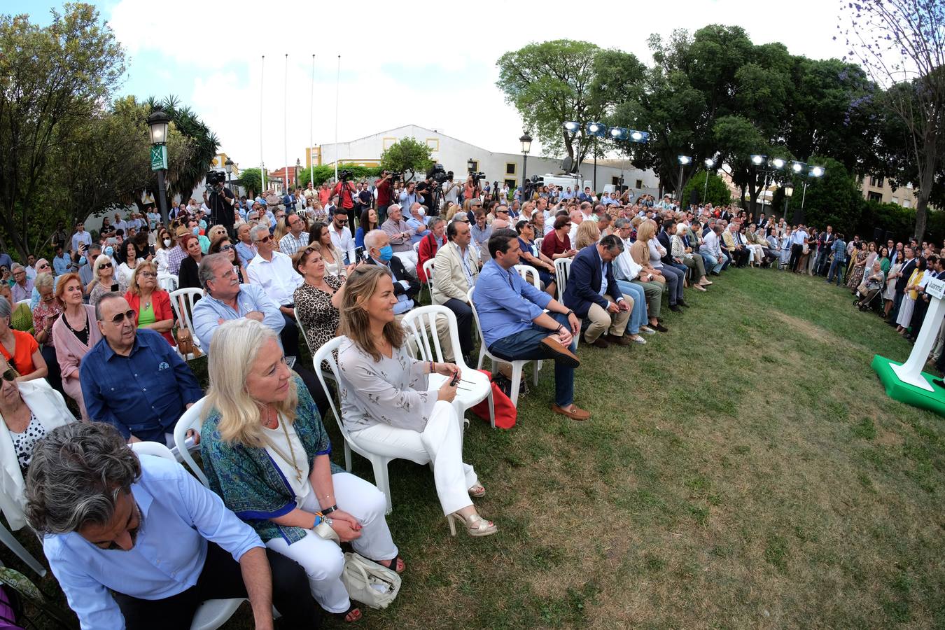 Fotos: Juanma presenta a sus 109 candidatos al Parlamento en Jerez