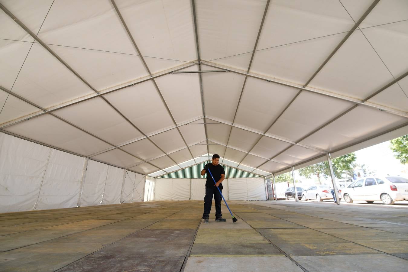 Los preparativos de la Feria de Córdoba, en imágenes