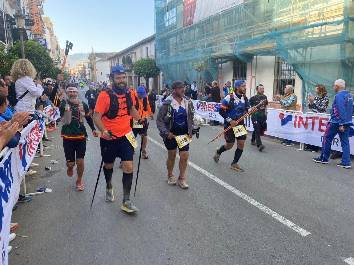 En imágenes: Así ha sido la vuelta de los 101 km en 24 horas de La Legión