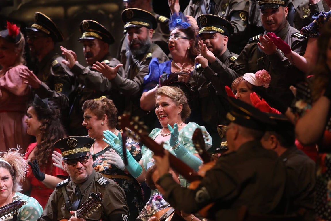 Fotos: Coro &#039;El telón&#039; en el COAC 2022