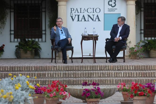 El Foro Cultural de ABC Córdoba con Santiago Posteguillo, en imágenes