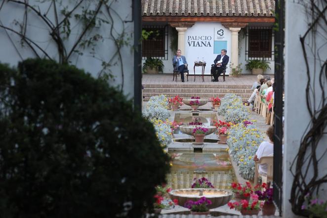 El Foro Cultural de ABC Córdoba con Santiago Posteguillo, en imágenes
