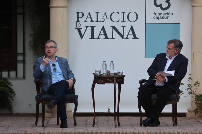 El Foro Cultural de ABC Córdoba con Santiago Posteguillo, en imágenes