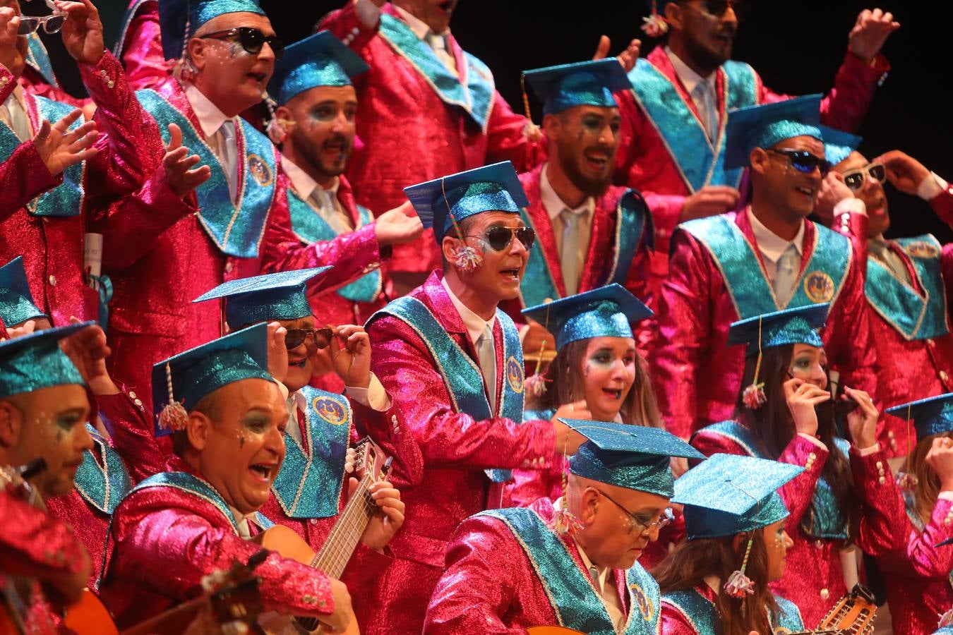 Fotos: Coro &#039;Carrera oficial&#039; en el COAC 2022. Carnaval de Cádiz