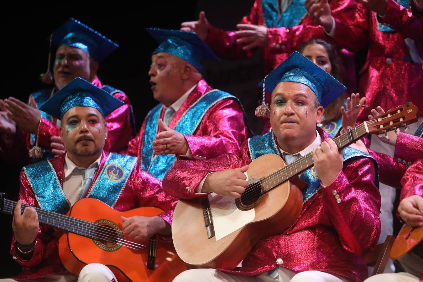 Fotos: Coro &#039;Carrera oficial&#039; en el COAC 2022. Carnaval de Cádiz