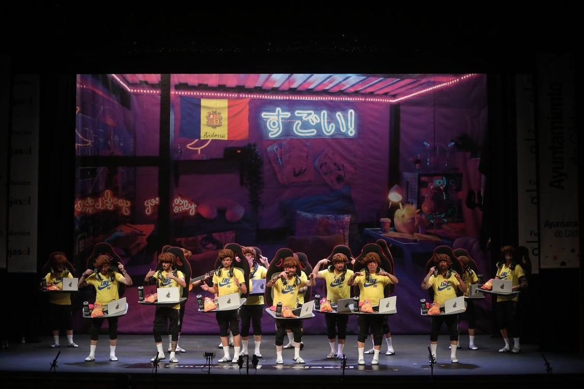 Fotos: Chirigota &#039;Los que comen de las visitas&#039; en COAC 2022. Carnaval de Cádiz