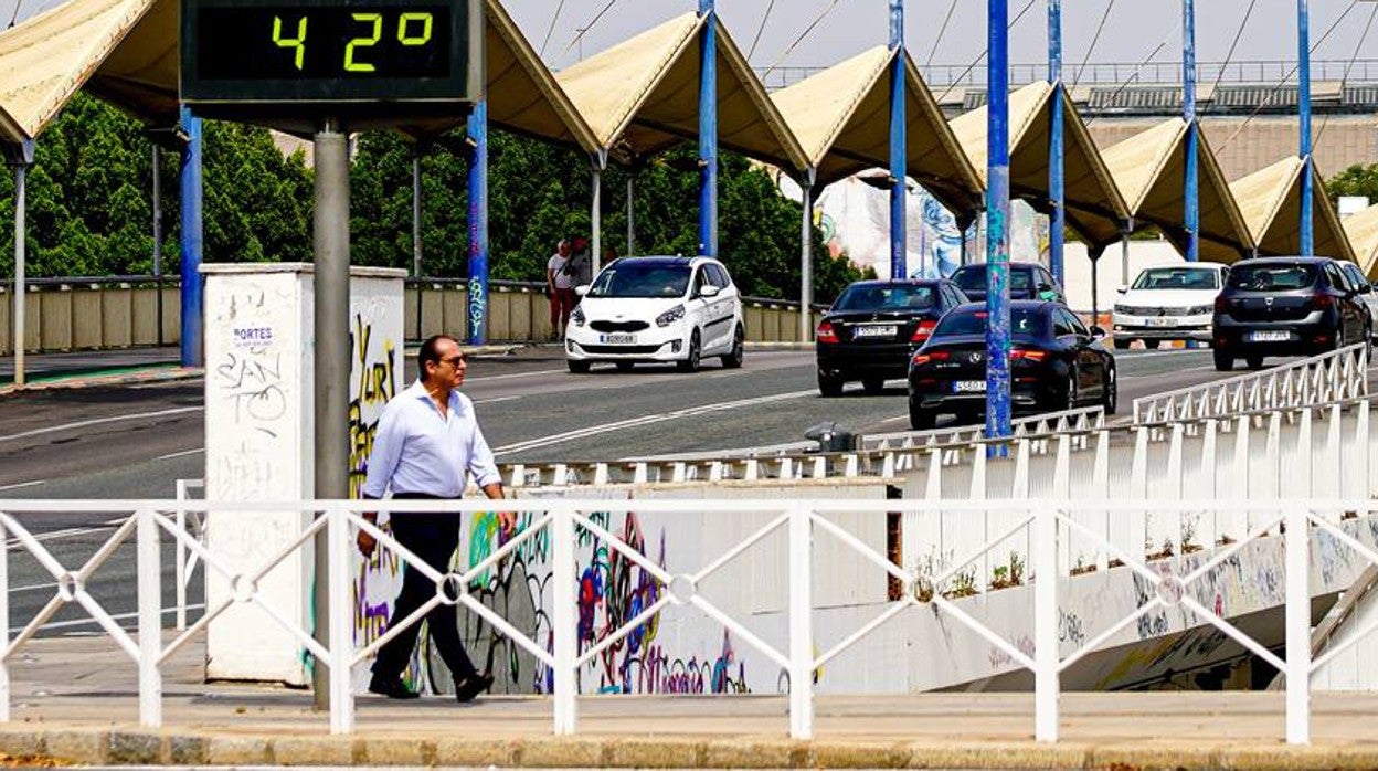 Sevilla alcanza temperaturas de pleno verano en mayo, en imágenes