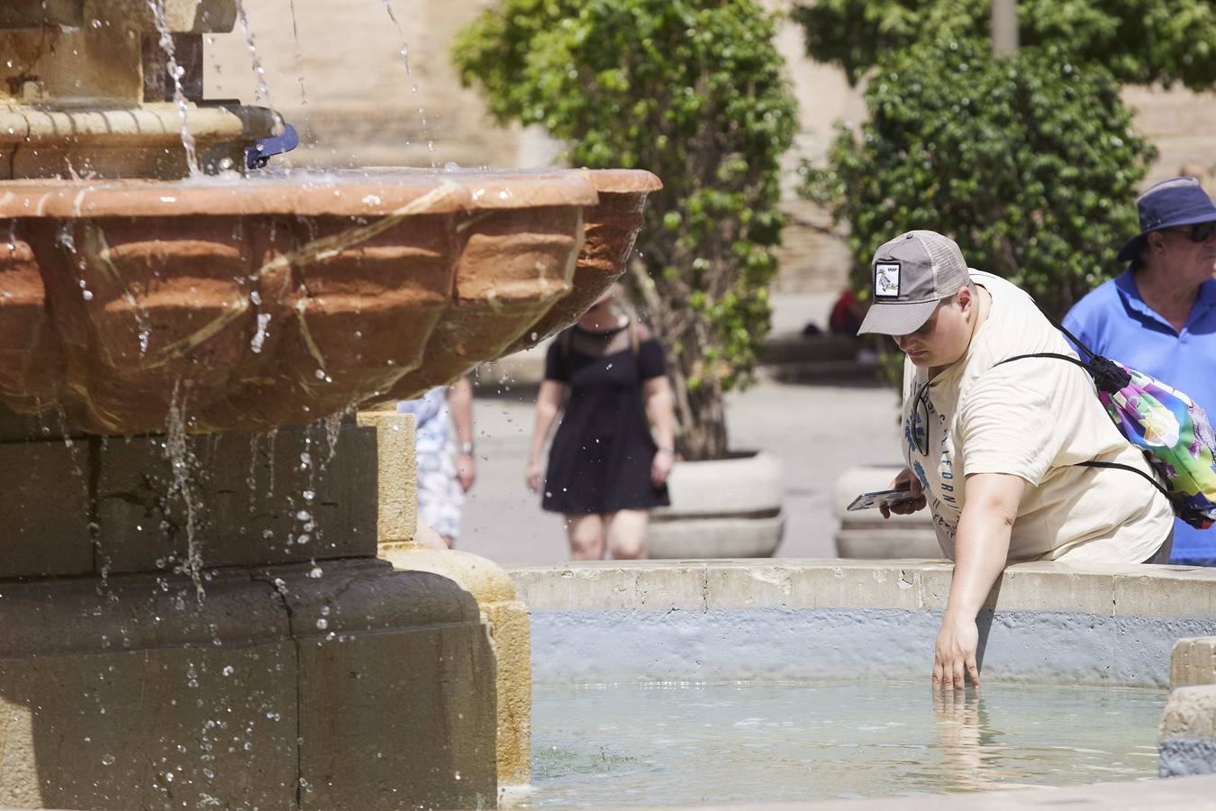 Sevilla alcanza temperaturas de pleno verano en mayo, en imágenes