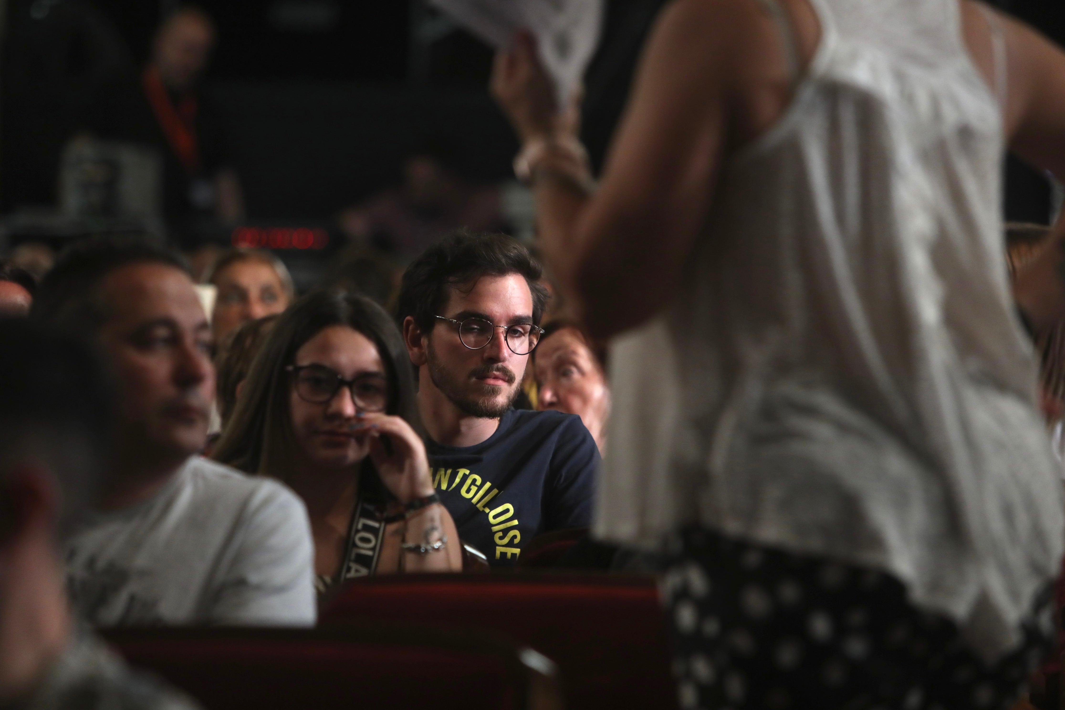 Fotos: Búscate en el Falla. Iván Alejo entre el público de la cuarta sesión del COAC 2022