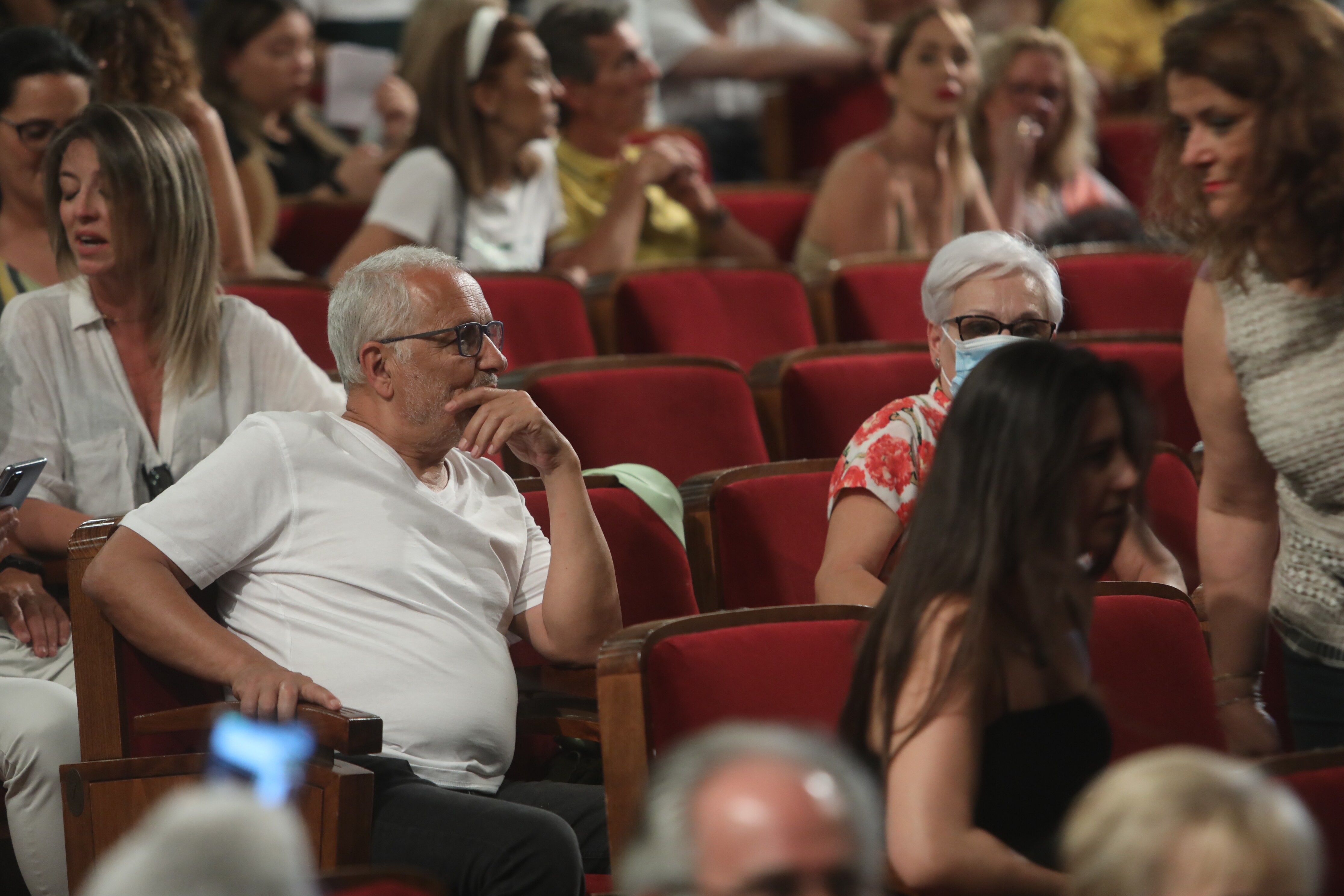 Fotos: Búscate en el Falla. Iván Alejo entre el público de la cuarta sesión del COAC 2022