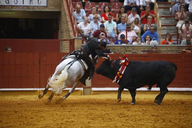 La primera corrida de toros de la Feria de Córdoba, en imágenes