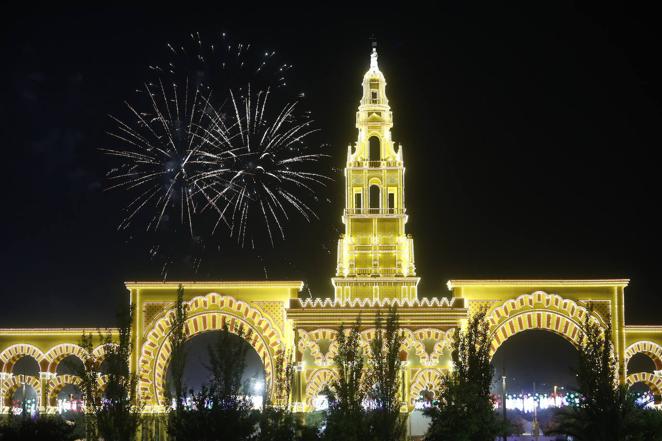 El encendido del alumbrado de la Feria de Córdoba 2022, en imágenes