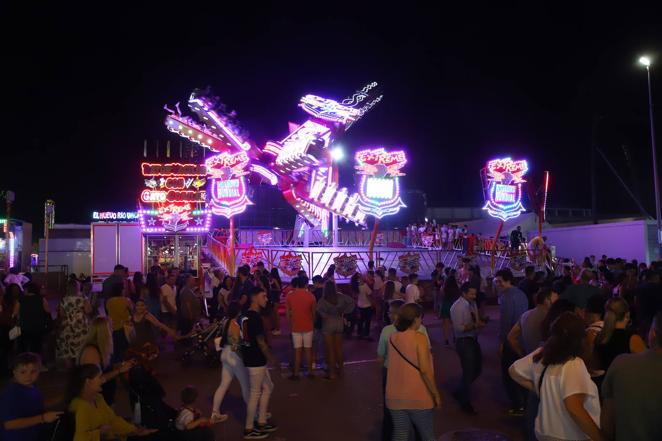 El encendido del alumbrado de la Feria de Córdoba 2022, en imágenes