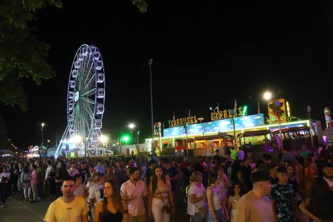 El encendido del alumbrado de la Feria de Córdoba 2022, en imágenes